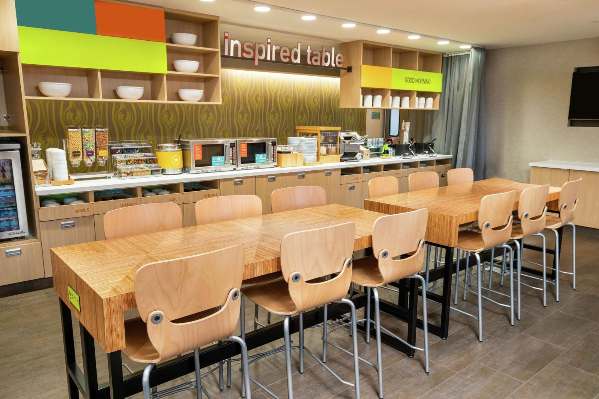 Home2 By Hilton Sacramento Hotel 3*